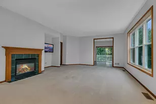 397 Campfire Curv, Chaska, MN 55318 - Photo 6