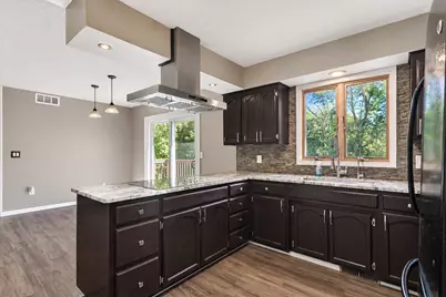 1011 N Cordova Avenue, Le Center, MN 56057 - Photo 10