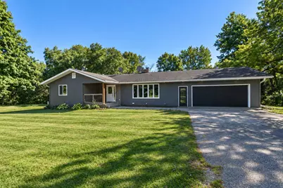 1011 N Cordova Avenue, Le Center, MN 56057 - Photo 1