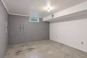 1011 N Cordova Ave, Le Center, MN 56057 - Photo 42