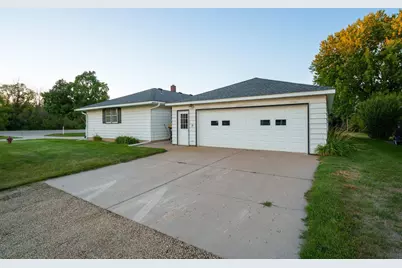 327 Pine Street, Vermillion, MN 55085 - Photo 56