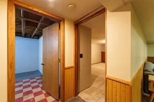 327 Pine St, Vermillion, MN 55085 - Photo 32