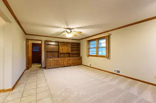327 Pine St, Vermillion, MN 55085 - Photo 10