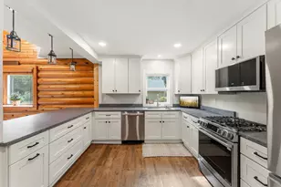 157 Ideal Ave N, Mahtomedi, MN 55115 - Photo 6