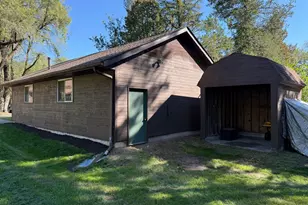 157 Ideal Ave N, Mahtomedi, MN 55115 - Photo 18