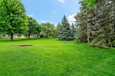 8541 Inverness Lane N, Brooklyn Park, MN 55443 - Photo 18