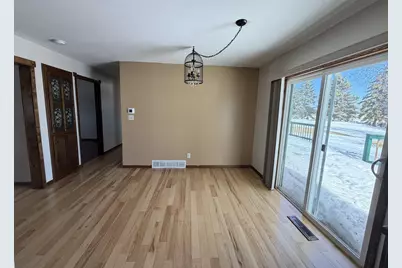 504 E Franklin Avenue, Kennedy, MN 56733 - Photo 2
