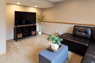 456 Braeburn Dr, Shakopee, MN 55379 - Photo 14