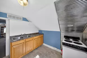 423 W Mark St, Winona, MN 55987 - Photo 40