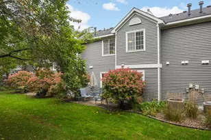 547 Mission Hills Way W, Chanhassen, MN 55317 - Photo 22