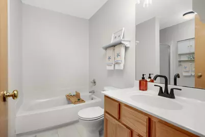 547 Mission Hills Way W, Chanhassen, MN 55317 - Photo 16