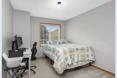 547 Mission Hills Way W, Chanhassen, MN 55317 - Photo 18