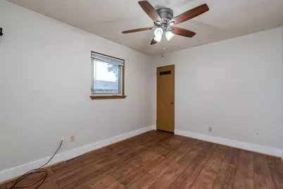 105 Jay Street, Le Sueur, MN 56058 - Photo 14