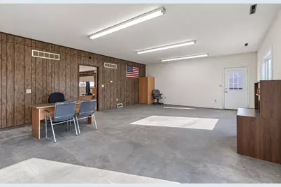 155 S Montgomery Avenue, Le Center, MN 56057 - Photo 8