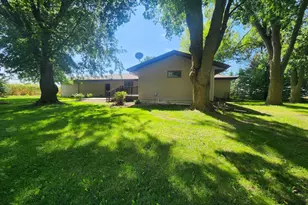 1304 State Hwy 30, Pipestone, MN 56164 - Photo 2