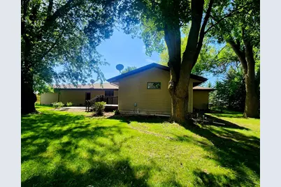 1304 State Highway 30, Pipestone, MN 56164 - Photo 4
