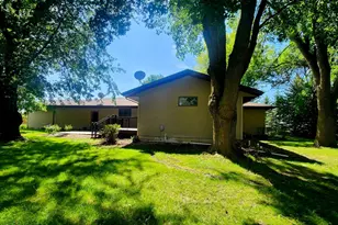 1304 State Hwy 30, Pipestone, MN 56164 - Photo 4