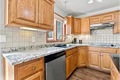 609 Lexington Lane, Moorhead, MN 56560 - Photo 4