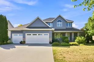609 Lexington Ln, Moorhead, MN 56560 - Photo 1