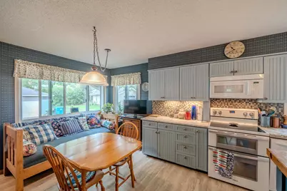 1128 Summit Avenue, Detroit Lakes, MN 56501 - Photo 12