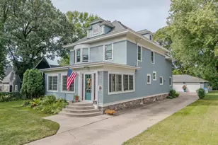 1128 Summit Ave, Detroit Lakes, MN 56501 - Photo 1