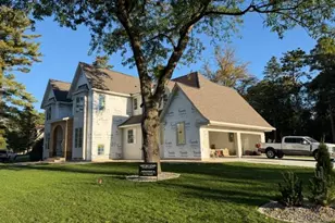 11044 Bell Oaks Estate Rd, Eden Prairie, MN 55347 - Photo 2