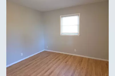 7001 Fremont Avenue N, Brooklyn Center, MN 55430 - Photo 6