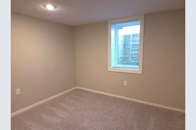 7001 Fremont Avenue N, Brooklyn Center, MN 55430 - Photo 16