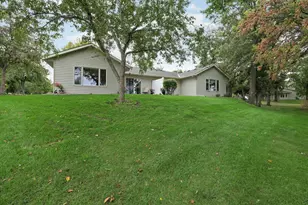 5243 Pathways Ave, White Bear Lake, MN 55110 - Photo 2