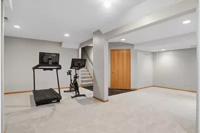 8901 Dunbar Knoll N, Brooklyn Park, MN 55443 - Photo 46