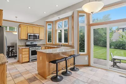 8901 Dunbar Knoll N, Brooklyn Park, MN 55443 - Photo 12