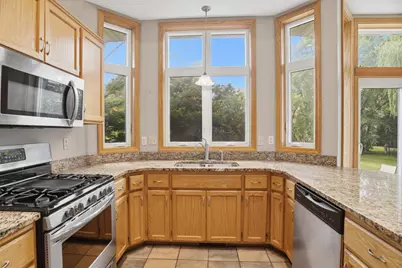 8901 Dunbar Knoll N, Brooklyn Park, MN 55443 - Photo 10