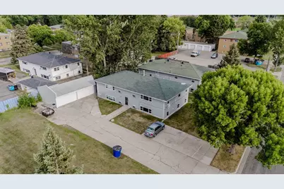 921 19th Street S, Moorhead, MN 56560 - Photo 2