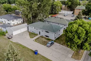 921 19th St S, Moorhead, MN 56560 - Photo 2
