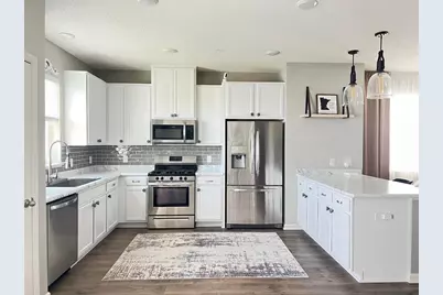 1679 Windigo Lane, Shakopee, MN 55379 - Photo 2