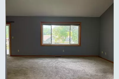 3263 Greenbrier Street, Vadnais Heights, MN 55127 - Photo 4