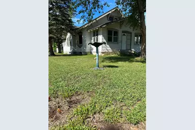 227 3rd Street SW, Staples, MN 56479 - Photo 6