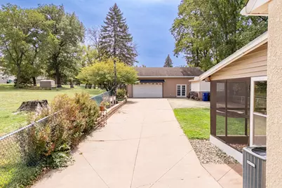 1554 Burns Avenue, Saint Paul, MN 55106 - Photo 2