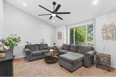 16025 Grove Trail, Lakeville, MN 55044 - Photo 6