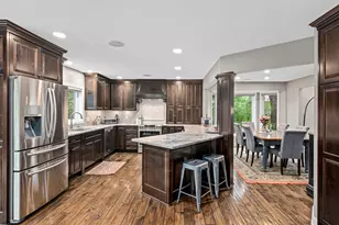 13975 Granada Ct, Apple Valley, MN 55124 - Photo 8
