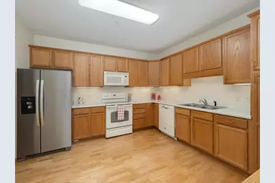 1900 Rush Lake Trail #126, New Brighton, MN 55112 - Photo 4
