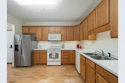 1900 Rush Lake Trail #126, New Brighton, MN 55112 - Photo 6