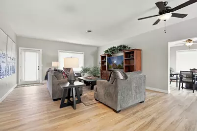 332 4th Street SW, Blooming Prairie, MN 55917 - Photo 10