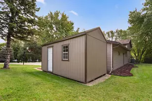22710 Pinto Ln, Lakeville, MN 55044 - Photo 38