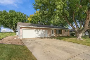 424 7th Ave S, Brownton, MN 55312 - Photo 1