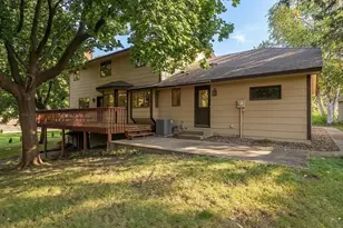 9508 Riverview Ave, Bloomington, MN 55425 - Photo 30