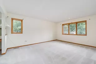 9508 Riverview Ave, Bloomington, MN 55425 - Photo 16