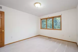 9508 Riverview Ave, Bloomington, MN 55425 - Photo 20