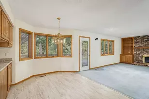 9508 Riverview Ave, Bloomington, MN 55425 - Photo 10