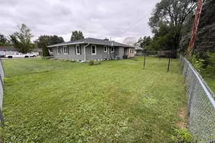 528 S 6th St, La Crescent, MN 55947 - Photo 4